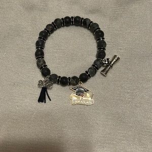 2025 graduate bracelet